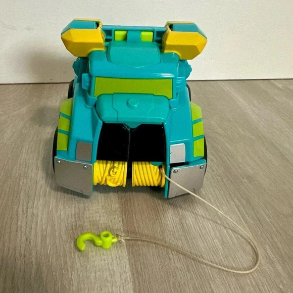 TRANSFORMERS RESCUE BOTS ACADEMY HOIST Flatbed Toy Truck Academy Rescue Team - Picture 2 of 6